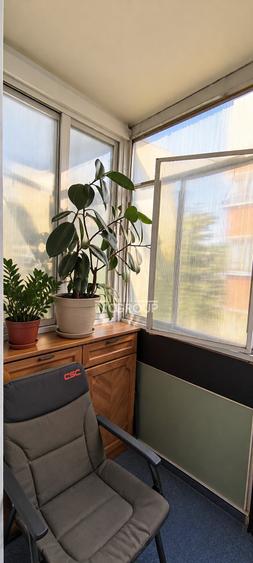Apartament cu 4 camere decomandat în Plopilor