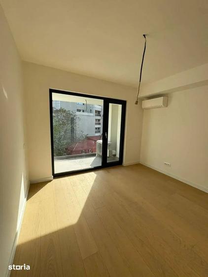 Apartament cu 4 camere în Eminescu
