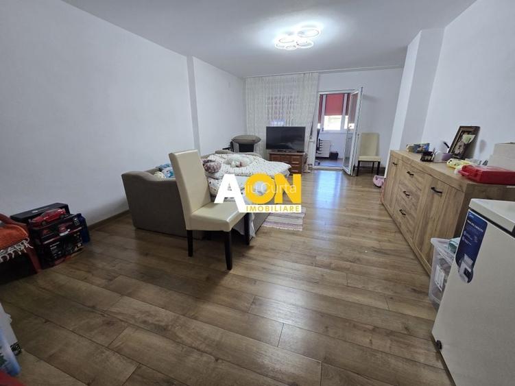 Apartament cu 2 camere decomandat în Cetate Apartament cu 2 camere decomandat în Cetate