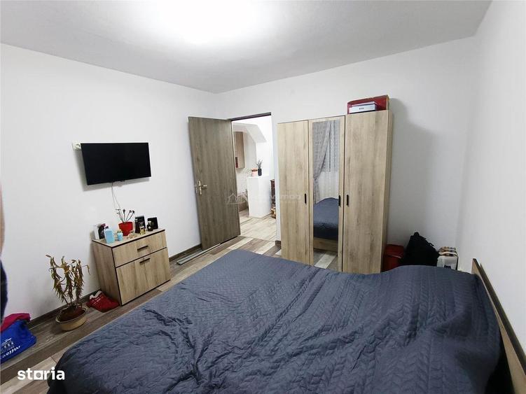 Apartament 2 camere in zona centrala Moldova Noua, langa piata - 4