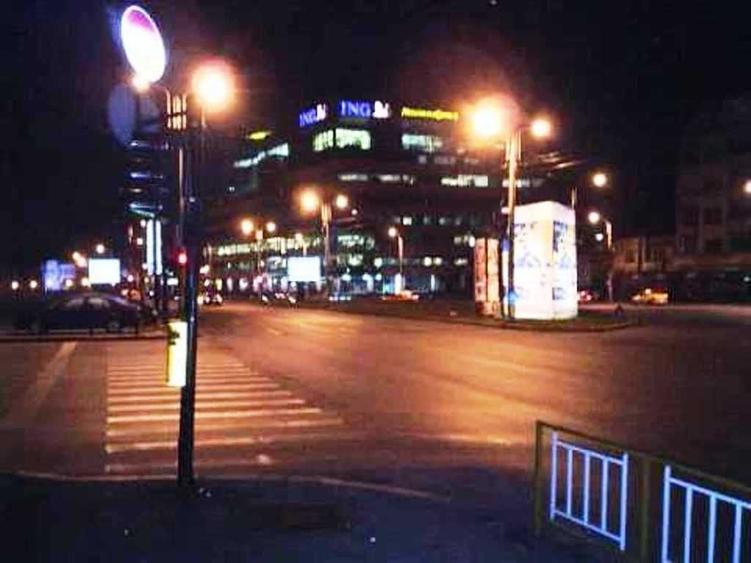 Spatiu comercial parter 70 mp sau etaj 750mp - 2