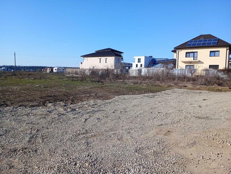 Vand teren 764mp Mogosoaia, zona Livezi, strada Eugen Barbu - 1