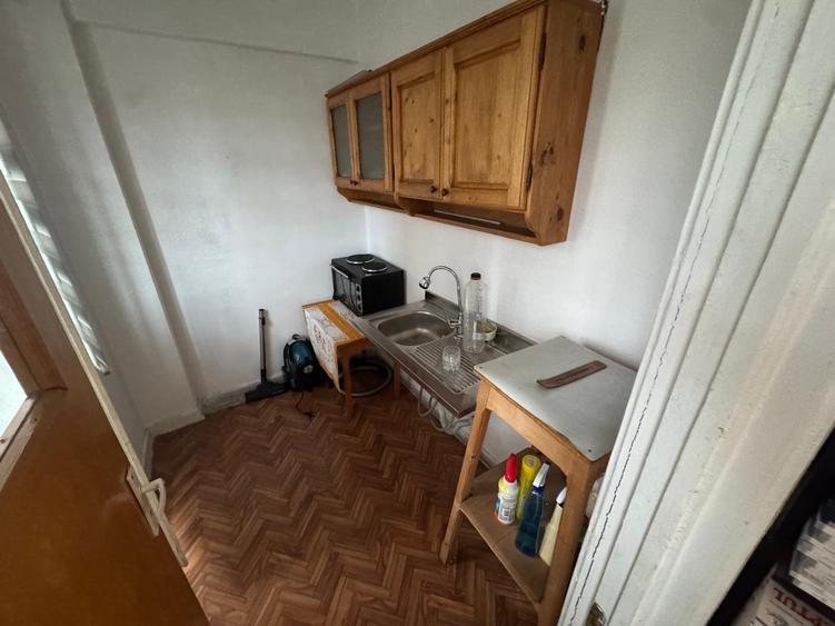 Garsoniera & Cabinet zona Farmacia Convalaria ETAJ 1 - 4