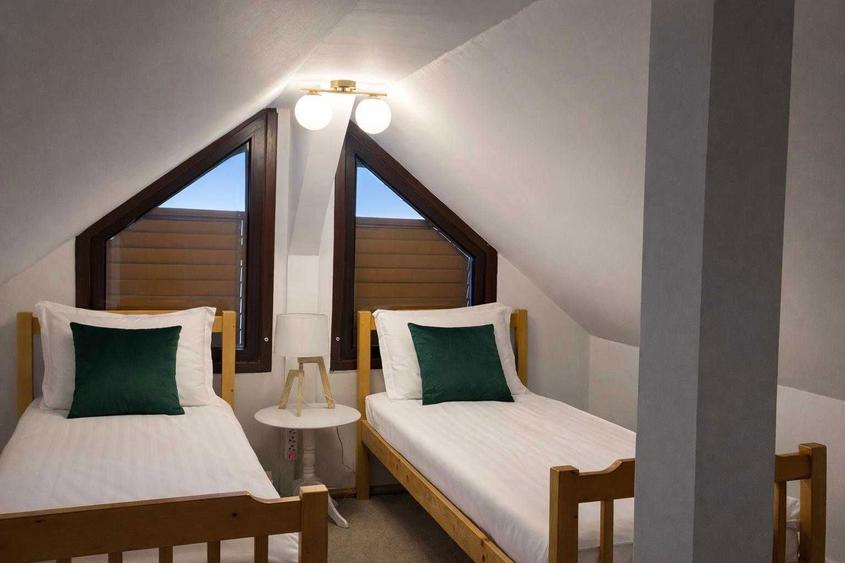 Majorat la Breaza - Casa de vacanta de 16 persoane - 3