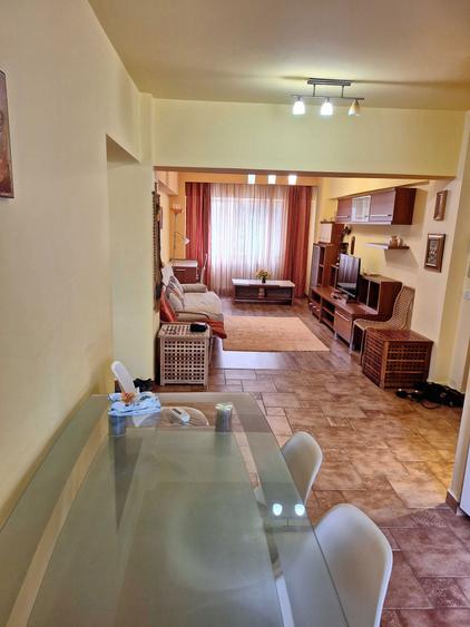 Ofer spre inchiriere apartament 3 camere si loc parcare in cartier Tomis 2, Constanta - 4