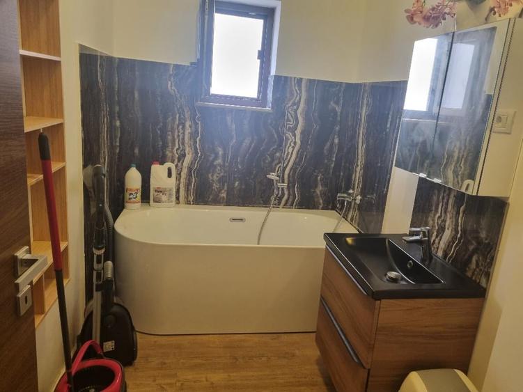 3 CAMERE , ETAJ 1 IN VILA - GATA DE MUTAT !! - 7