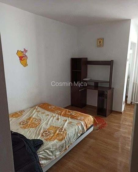 Garsoniera decomandata de vanzare zona Berceni