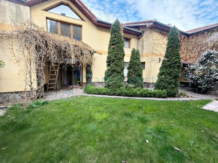 Apartament cu 2 camere de inchiriat in Oradea, ultracentral , curte proprie - 3