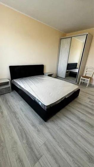 3 Camere de inchiriat zona Aparatori Patriei - 8