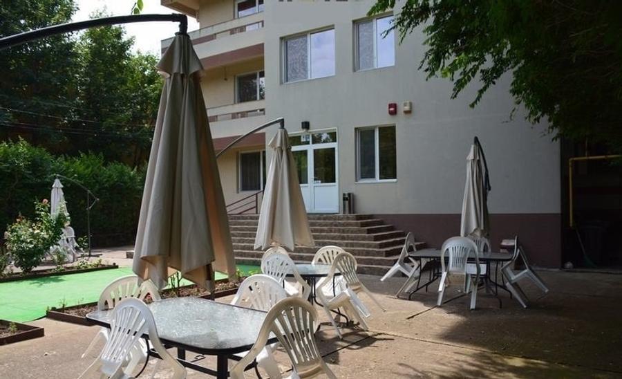 Hotel 3 stele - Costinesti - Centru - 1.300.000 euro (Cod E2) - 1