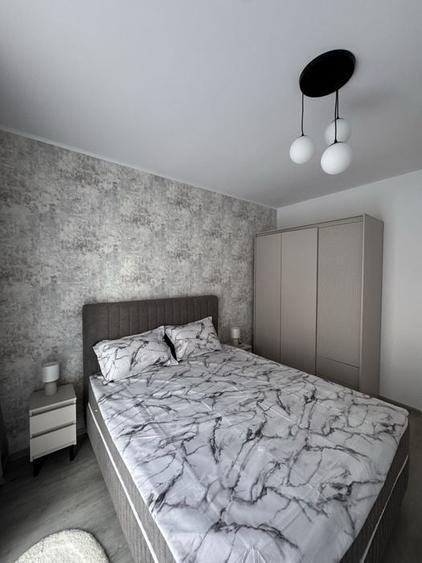 Apartament cu 2 camere semidecomandat, mobilat în Theodor Pallady