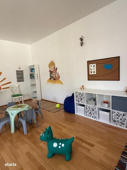 Casă cu 4 camere în Dămăroaia