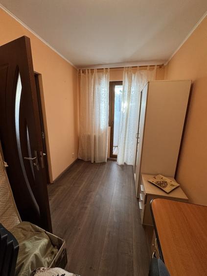Apartament cu 2 camere semidecomandat în Malu Roșu