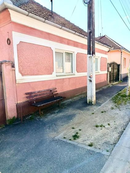 Casă cu 2 camere în Central