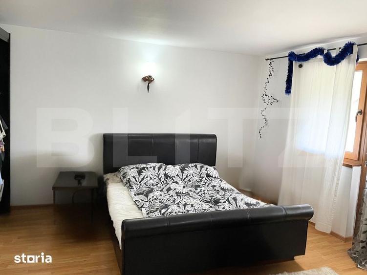 Casă cu 8 camere cu Teren 3000 Mp în Dragomirești