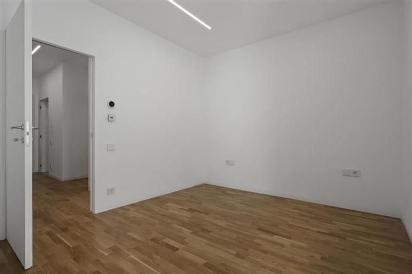 Apartament cu 3 camere decomandat în Unirii