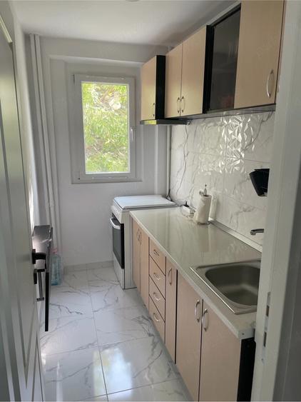 Inchiriez ap 2 camere - 2