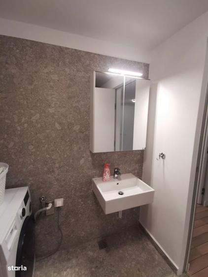 Apartament cu 3 camere decomandat în 13 Septembrie