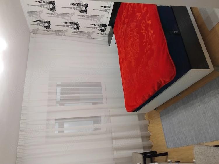 Apartament cu 3 camere decomandat în Decebal