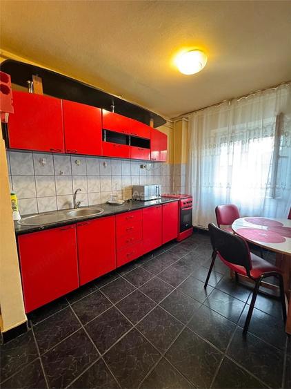 Apartament cu 2 camere decomandat în Gojdu