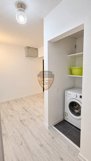 Apartament cu 3 camere decomandat, mobilat în Inel II