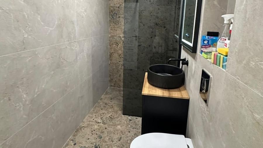 Apartament cu 2 camere semidecomandat în Colentina
