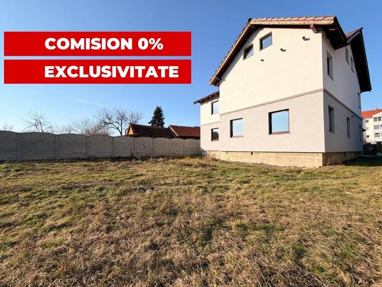 Casă individuală cu 11 camere cu Canalizare în Gătaia