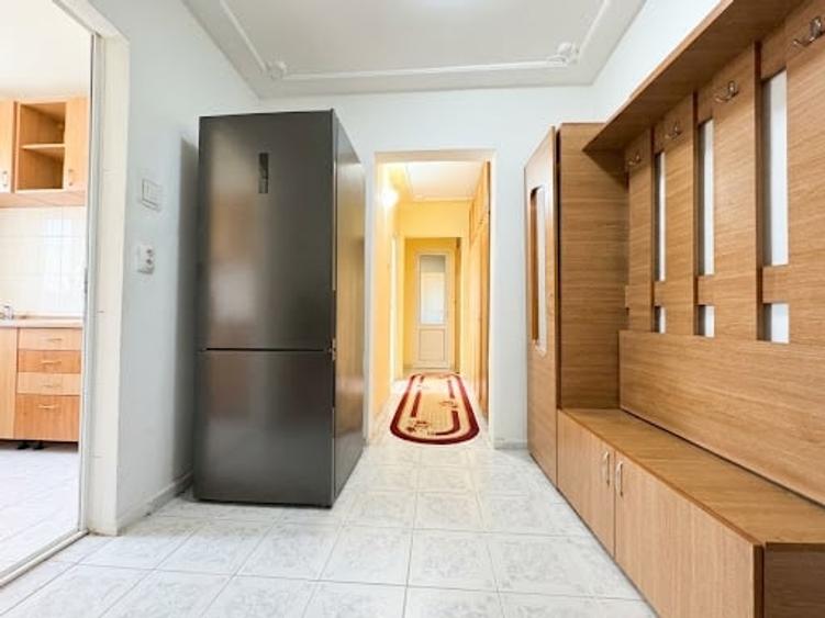Apartament cu 3 camere decomandat în Târgu Cucu