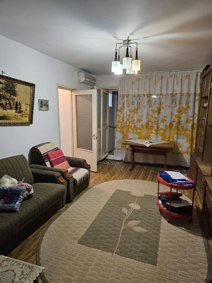 Drumul Taberei Favorit et 1   Str Sibiu apartament 3 camere bloc tip Z , circul - 1