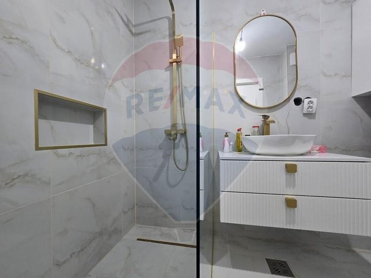 Apartament de vanzare cu 2 camere decomandate Floresti, COMISION 0% - 9