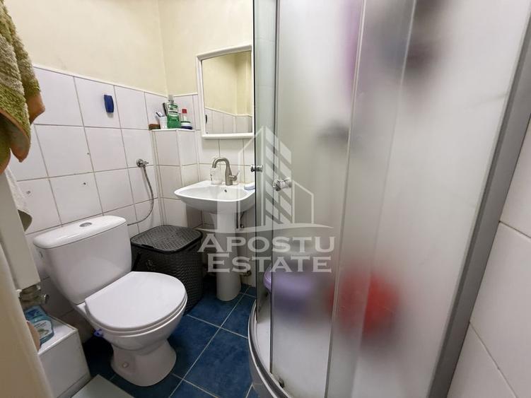 Apartament cu o camera, etajul 3, centrala proprie, zona Buziasului - 5