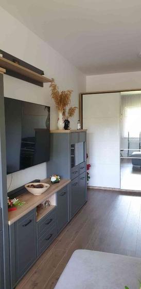 2 camere , 2 parcari , 2 AC , mobilat - utilat ,Berceni , decomandat, sector 4 - 9