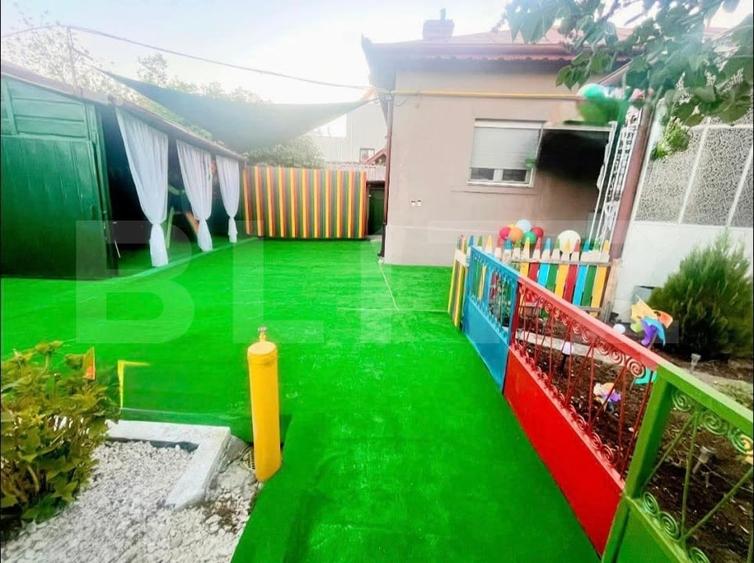 Spatiu comercial 100 mp, 400 mp teren, zona Medicina Veche/ 1 Mai - 3