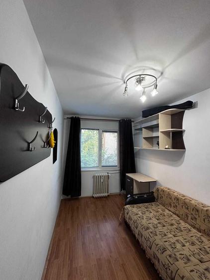 Apartament 3 camere, 66 m2, etaj 2/4 gata de mutat, zona linistita, aproape de Palas - 2