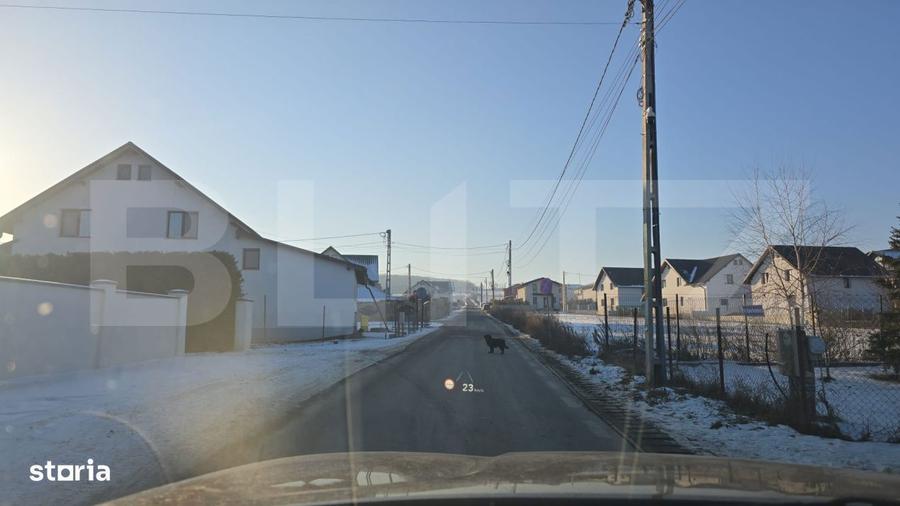 Teren intravilan 1400 mp, front 13,5 ml, localitatea Ipotesti - SV - 2