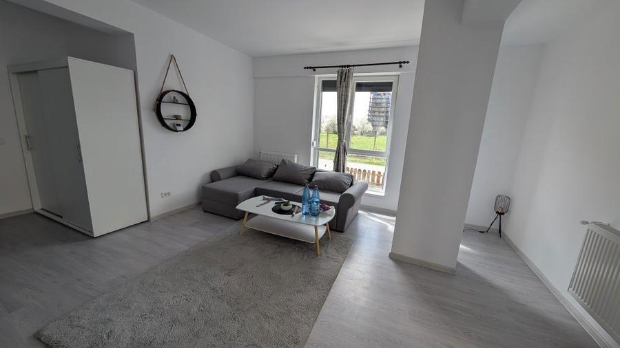 Inchiriez garsoniera in Sector 4 - 4