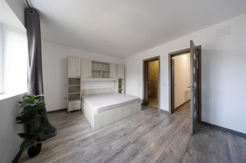 Casă single în curte, cartier Izvor - 3