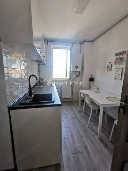 Delfinariu apartament 2 camere modern termen lung Delfinariu apartament 2 camere modern termen lung