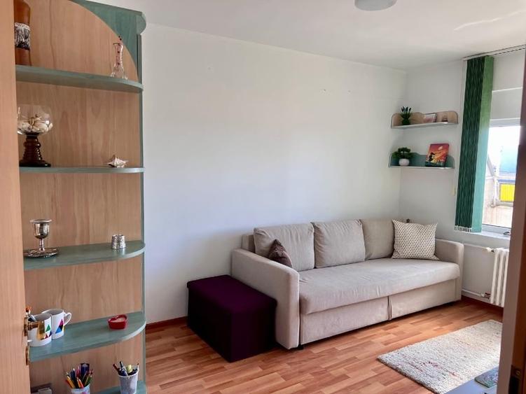 Proprietar vand apartament cu 4 camere - 9