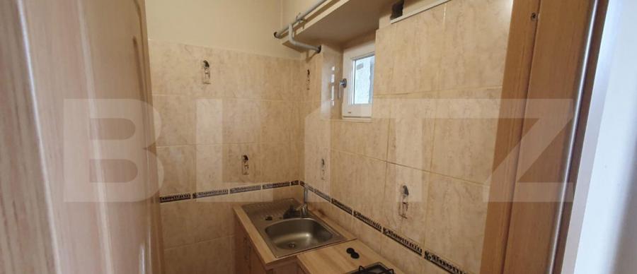 Apartament de 2 camere, 65 mp, AC, centrala termica, zona Pa - 10