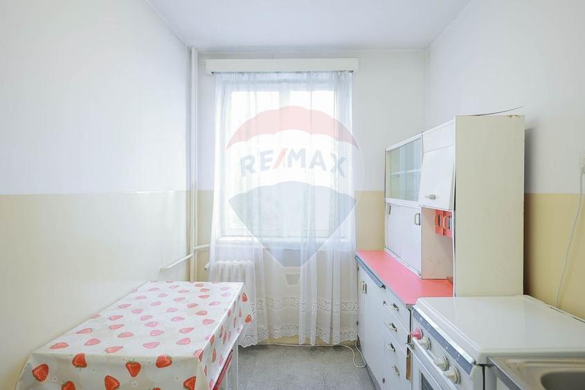 Apartament 3 camere, ultracentral, pod Decebal, et. 3, de vânzare - 22
