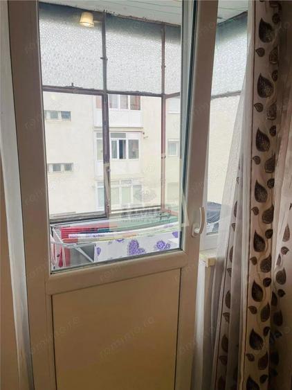 Garsoniera 32 mp cu balcon Milea et 3 - 1