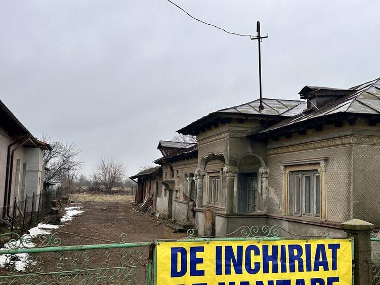 Casa si teren strada principala de inchiriat - 4