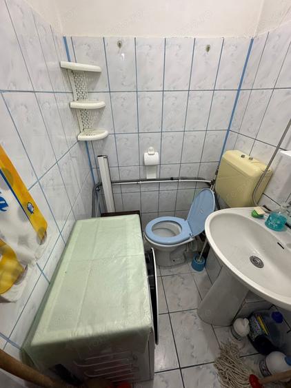 Proprietar inchiriez garsoniera in zona Dambovita - 2