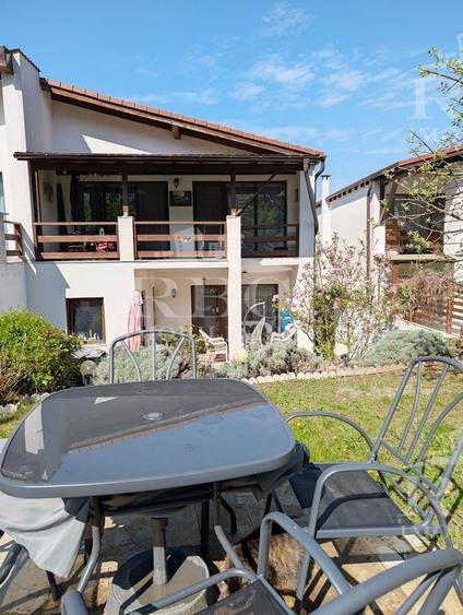 Casa cuplata finisata cu teren 300 mp Floresti str. Narciselor - 11