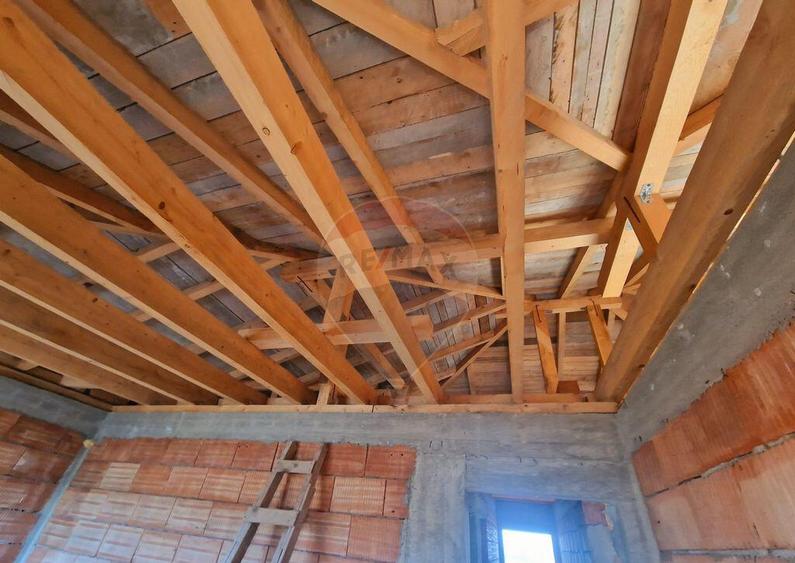 Casa si 74000 metri patrati teren - 6