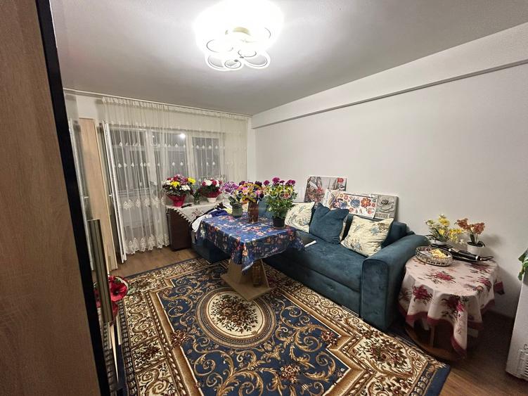 Apartament 3 camere - Podul de Piatră