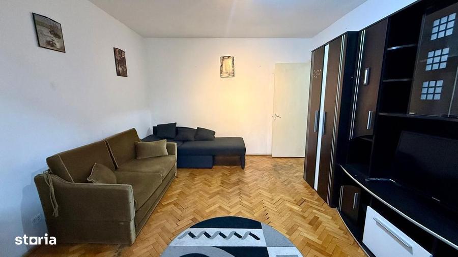 Garsonieră decomandată în Complex Studențesc