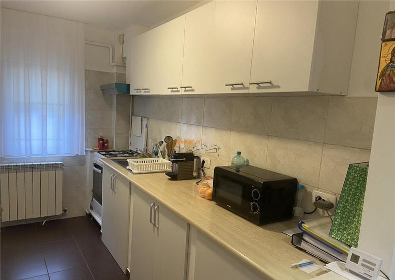 Garsoniera , zona Cartier Sud , parter , decomandata , 40mp - 11