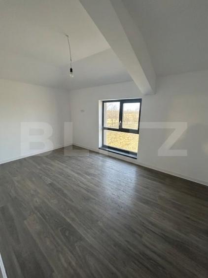 Duplex cu 3 camere cu Canalizare în Recaș
